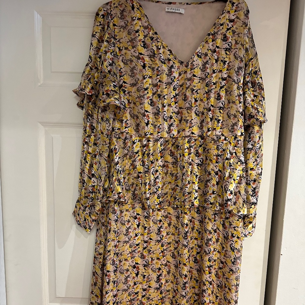 Pieces floral swing dress